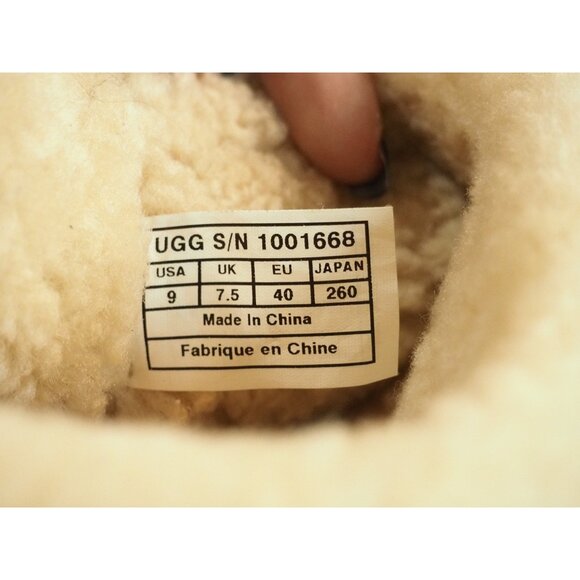 Ugg Black Leather Suede Tweed Cuff Sheepskin Lined Laced Boots, Size 9 (US) - Picture 11 of 12